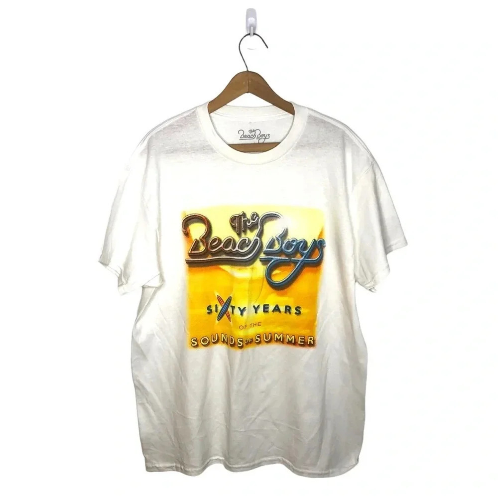 The Beach Boys 60 Years Sounds of Summer 2022 Cruise Graphic T Shirt Large